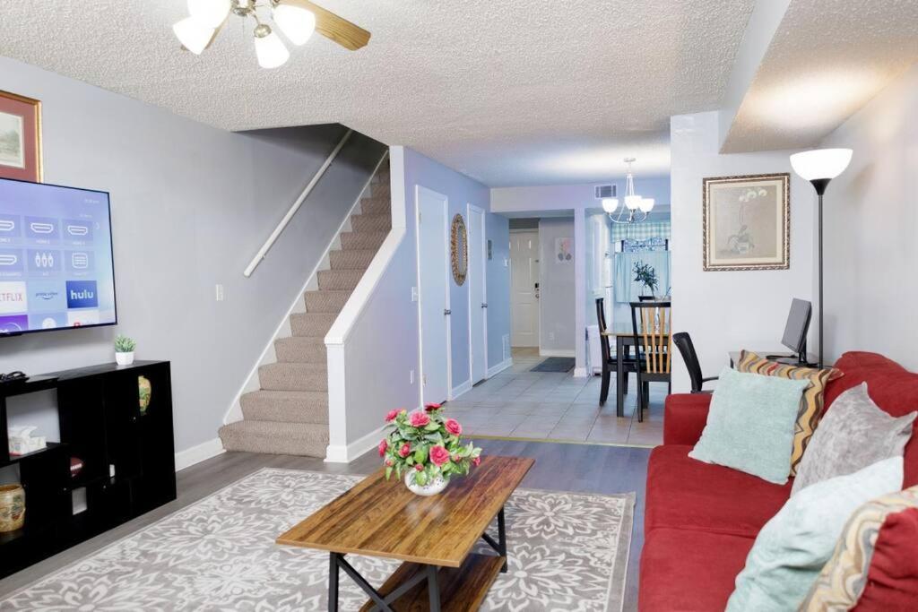 Cozy 3-Bed Athens Getaway, Right Near Uga! Apartman Kültér fotó